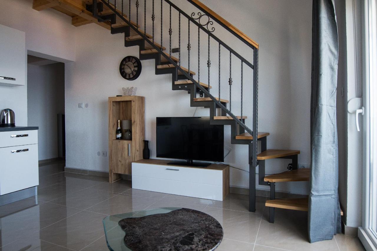 Villa Stipe イェセニツェ エクステリア 写真